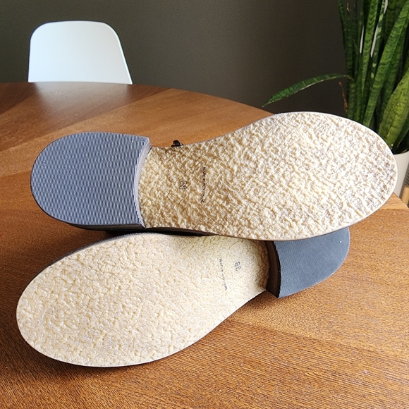 Unity in Diversity Leandra Textured Booties - Picture 6 of 6